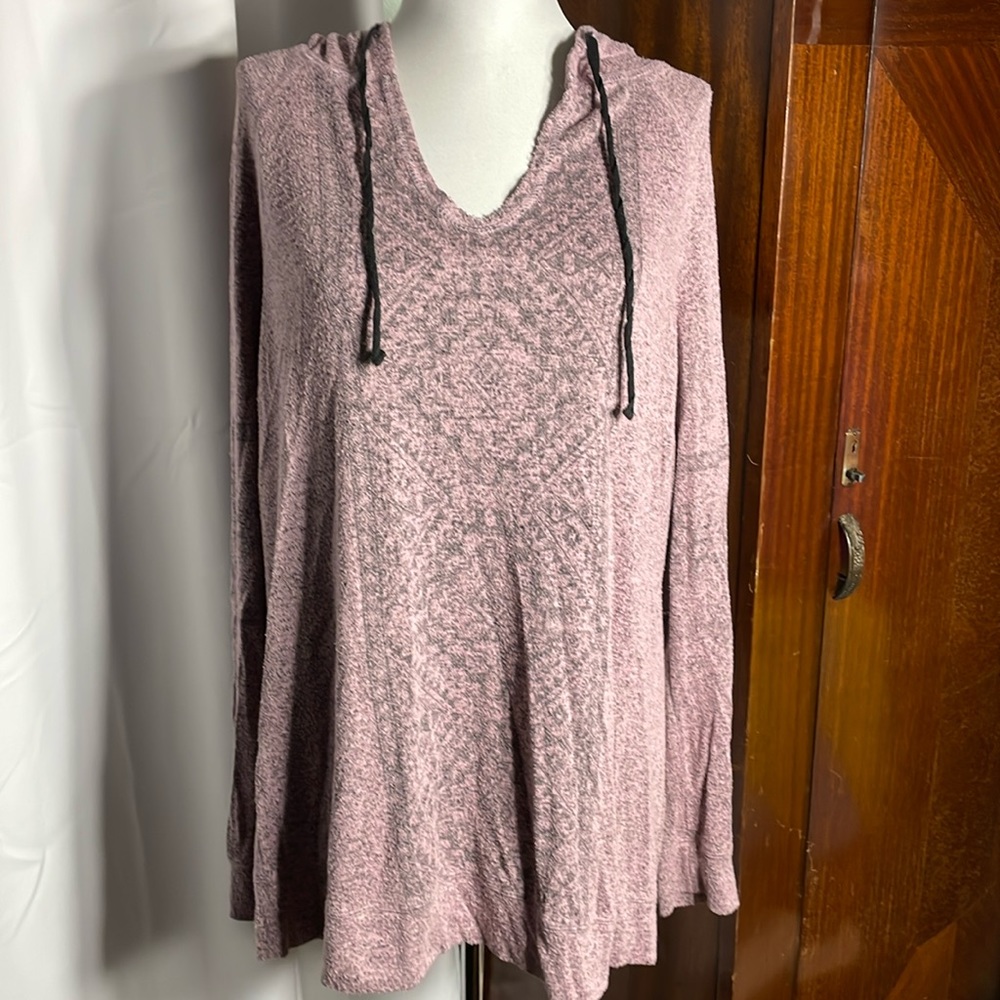 No Frills size 1X blush hoodie